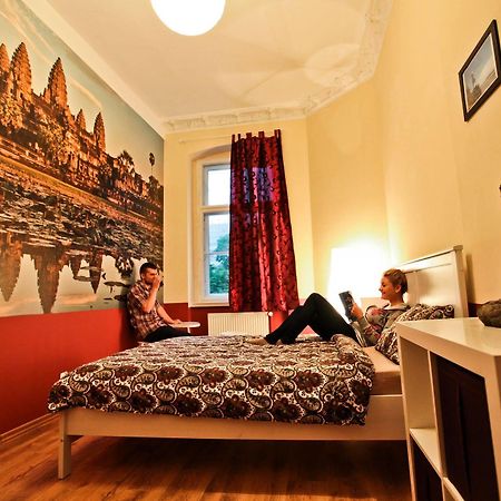 Poco Loco Hostel Poznań Buitenkant foto